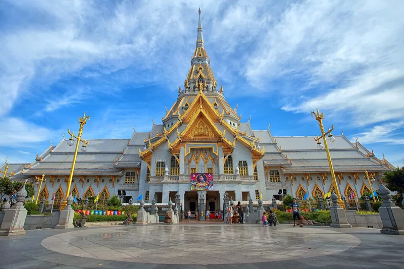 สถานที่ในฉะเชิงเทรา — วัดโสธรวรารามวรวิหาร3