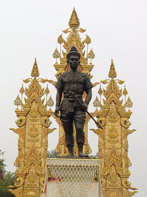สถานที่ในเชียงราย — Mangrai Monument