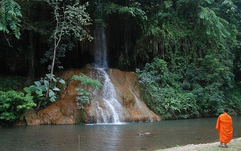 สถานที่ในพะเยา — Phayao phu sang waterfall