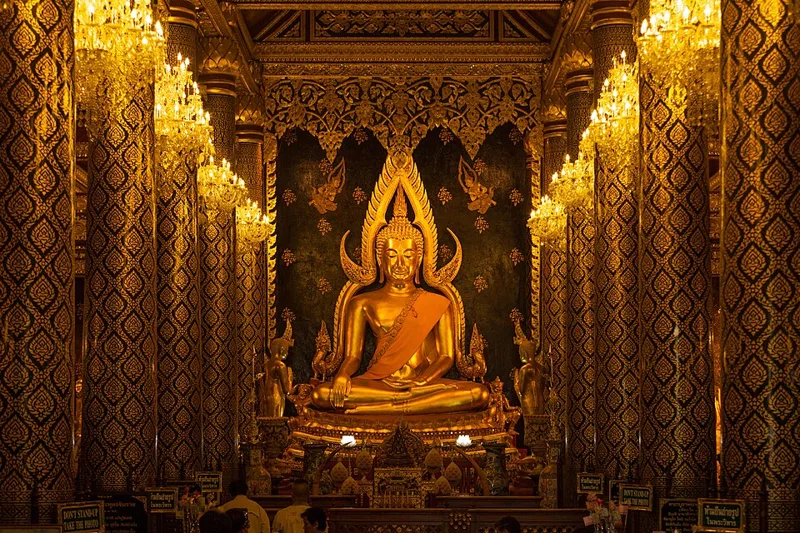 สถานที่ในพิษณุโลก — Phra Phuttha Chinnarat (II)