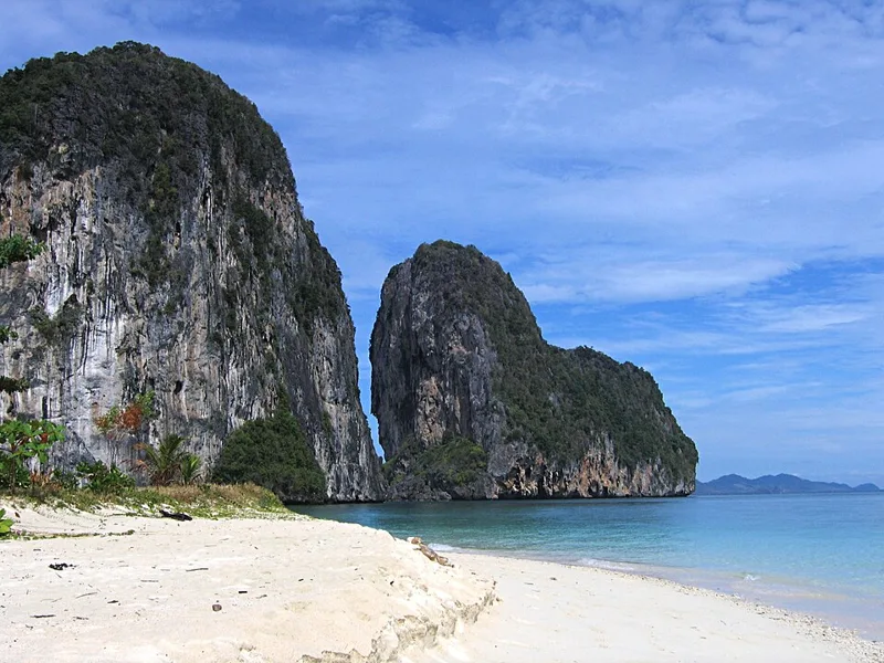 สถานที่ในตรัง — LaoLiangPhi