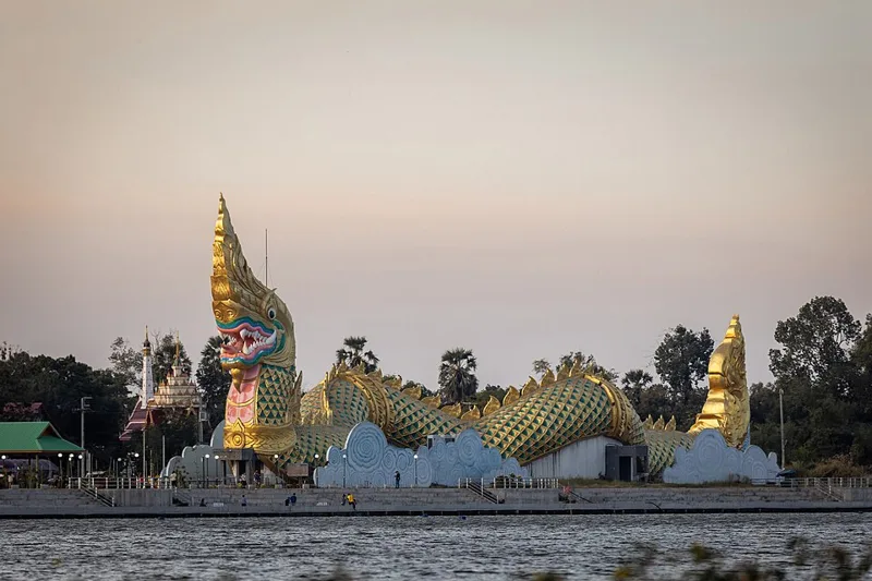สถานที่ในยโสธร — Naga Vimarn Phaya Thean (I)